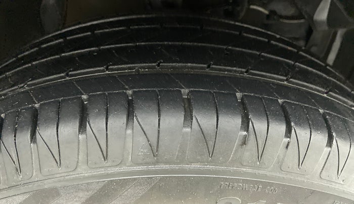 2019 Maruti Vitara Brezza ZDI, Diesel, Manual, 23,595 km, Right Front Tyre Tread
