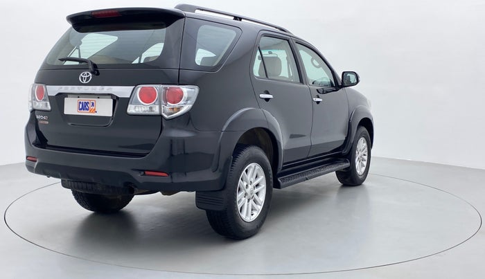 2012 Toyota Fortuner 3.0 AT 4X2, Diesel, Automatic, 1,99,118 km, Right Back Diagonal