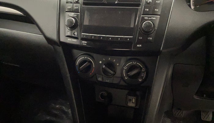 2015 Maruti Swift VXI, Petrol, Manual, 59,108 km, AC Unit - Directional switch has minor damage
