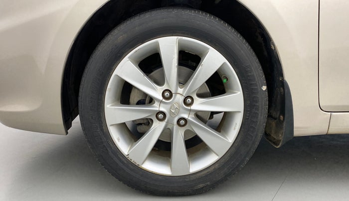 2012 Hyundai Verna FLUIDIC 1.6 SX VTVT, Petrol, Manual, 53,205 km, Left Front Wheel