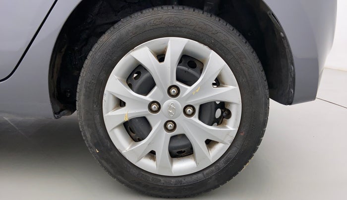 2013 Hyundai Grand i10 MAGNA 1.2 VTVT, Petrol, Manual, 33,268 km, Left Rear Wheel