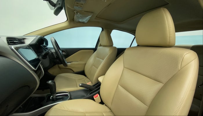 2017 Honda City 1.5L I-VTEC VX CVT, Petrol, Automatic, 1,15,342 km, Right Side Front Door Cabin