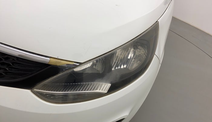 2015 Tata Bolt XMS REVOTRON, Petrol, Manual, 73,471 km, Left headlight - Faded