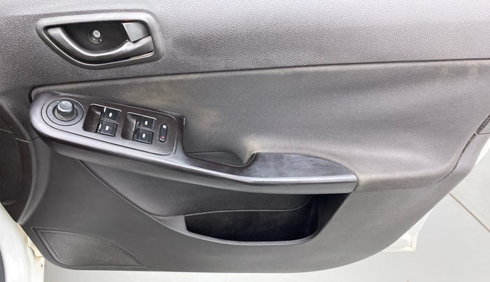 2015 Tata Bolt XMS REVOTRON, Petrol, Manual, 73,471 km, Driver Side Door Panels Control