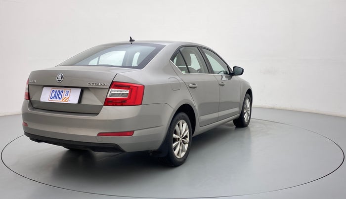 2017 Skoda Octavia 2.0 TDI CR STYLE PLUS AT, Diesel, Automatic, 1,25,219 km, Right Back Diagonal