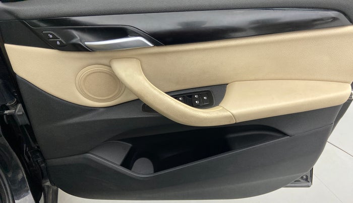 2017 BMW X1 SDRIVE 20D, Diesel, Automatic, 50,416 km, Driver Side Door Panels Control