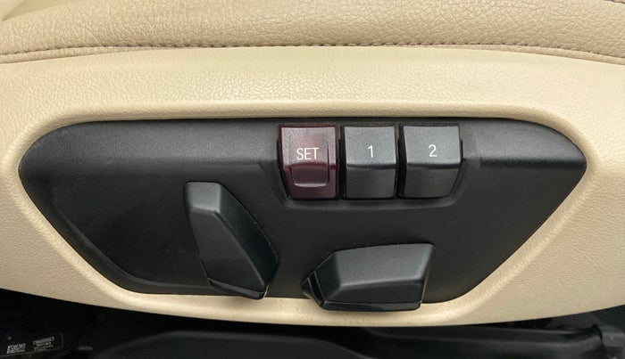2017 BMW X1 SDRIVE 20D, Diesel, Automatic, 50,416 km, Driver Side Adjustment Panel