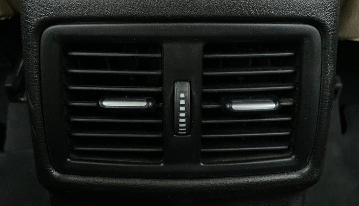 2017 BMW X1 SDRIVE 20D, Diesel, Automatic, 50,416 km, Rear AC Vents