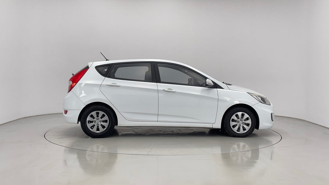 2016 Hyundai Accent Active, Automatic, 160455 km, Right Side View