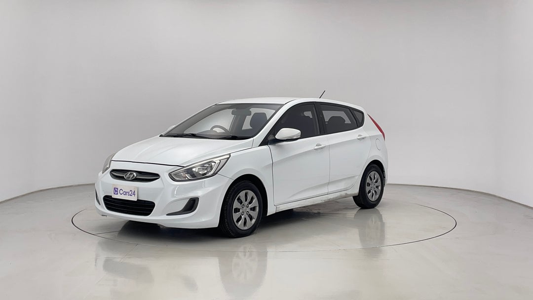 2016 Hyundai Accent Active, Automatic, 160455 km, Left Front Diagonal (45- Degree) View