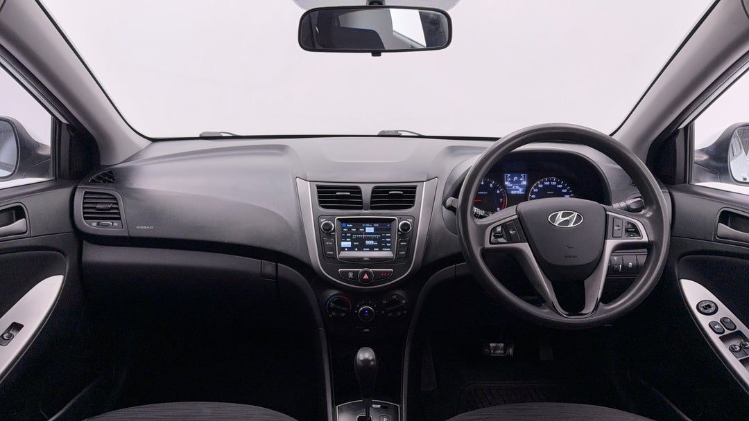 2016 Hyundai Accent Active, Automatic, 160455 km, Dashboard View