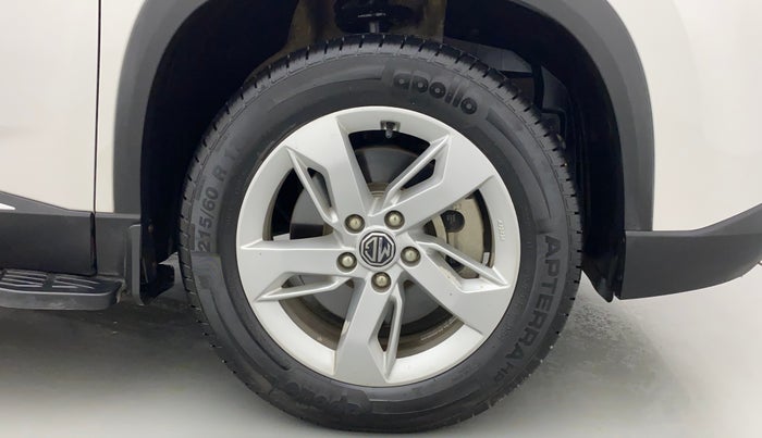 2022 MG HECTOR SHINE 1.5 PETROL TURBO MT, Petrol, Manual, 20,809 km, Right Front Wheel
