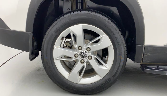 2022 MG HECTOR SHINE 1.5 PETROL TURBO MT, Petrol, Manual, 20,809 km, Right Rear Wheel