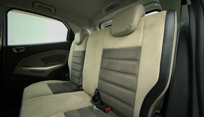 2015 Ford Ecosport 1.5 TITANIUM TI VCT, Petrol, Manual, 98,053 km, Right Side Rear Door Cabin