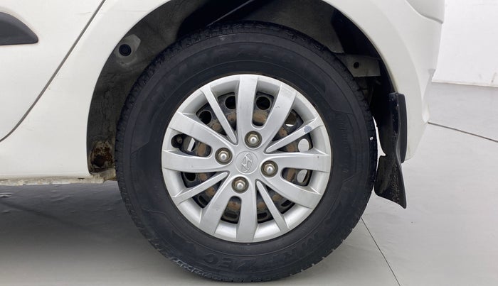 2015 Hyundai i10 SPORTZ 1.1 IRDE2, Petrol, Manual, 37,085 km, Left Rear Wheel
