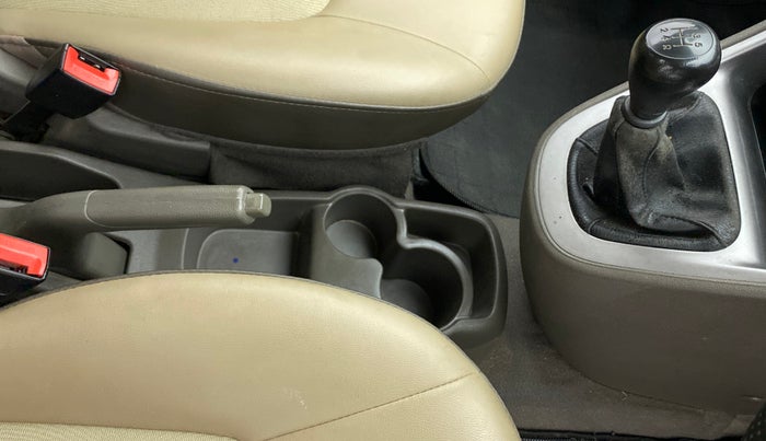 2015 Hyundai i10 SPORTZ 1.1 IRDE2, Petrol, Manual, 37,085 km, Gear Lever
