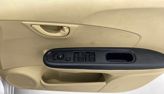 2018 Honda Amaze 1.2 S (O) MT I VTEC, Petrol, Manual, 35,386 km, Driver Side Door Panels Control