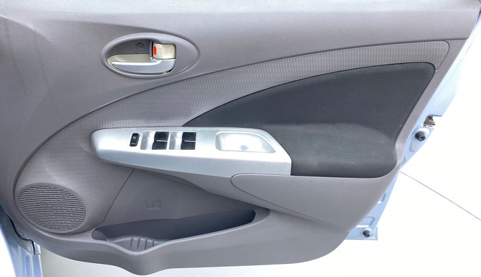 2011 Toyota Etios V, Petrol, Manual, 1,06,360 km, Driver Side Door Panels Control