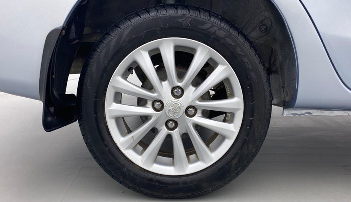 2011 Toyota Etios V, Petrol, Manual, 1,06,360 km, Right Rear Wheel