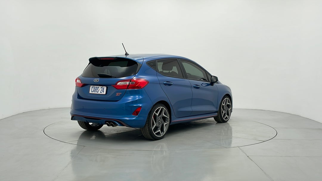 Right Back Diagonal (45- Degree) View