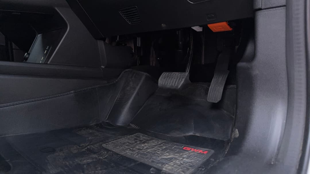 Pedals and Footmat