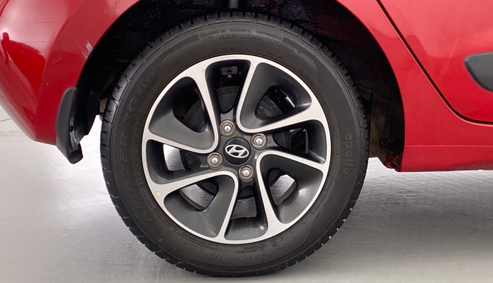 2018 Hyundai Grand i10 SPORTZ (O) 1.2 AT VTVT, Petrol, Automatic, 15,454 km, Right Rear Wheel