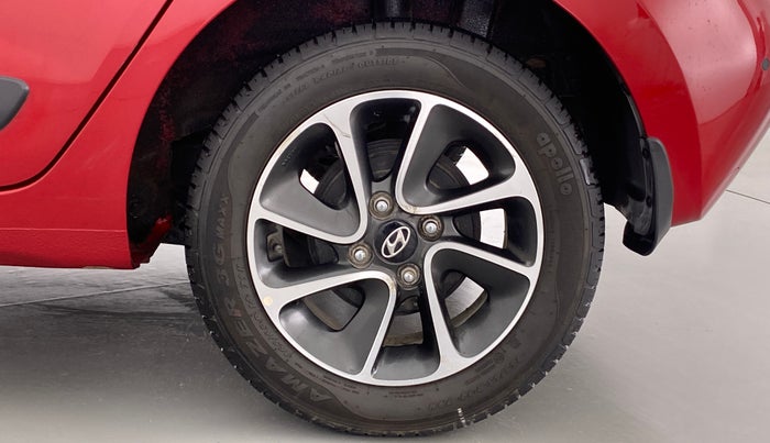 2018 Hyundai Grand i10 SPORTZ (O) 1.2 AT VTVT, Petrol, Automatic, 15,454 km, Left Rear Wheel
