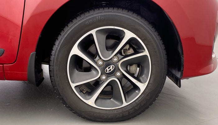 2018 Hyundai Grand i10 SPORTZ (O) 1.2 AT VTVT, Petrol, Automatic, 15,454 km, Right Front Wheel
