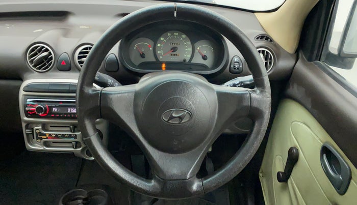 2010 Hyundai Santro Xing GL, Petrol, Manual, 54,938 km, Steering Wheel Close Up