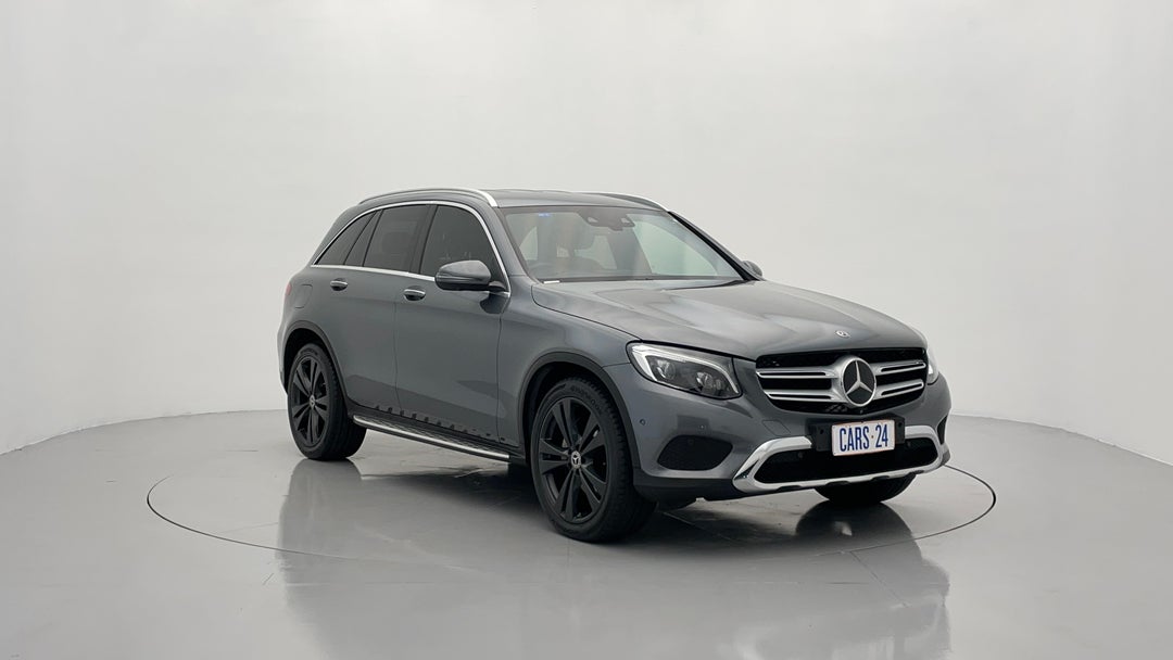 Right Front Diagonal (45- Degree) View