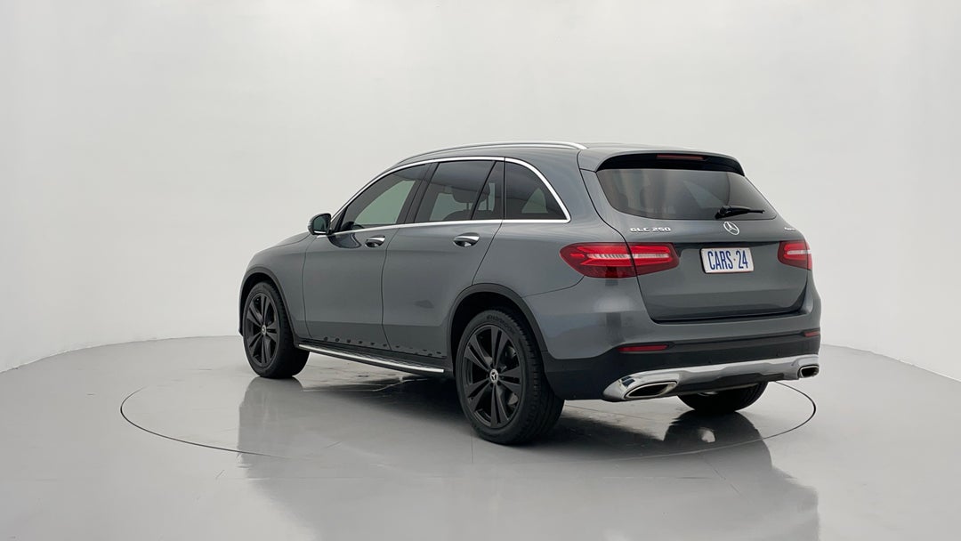 Left Back Diagonal (45- Degree) View