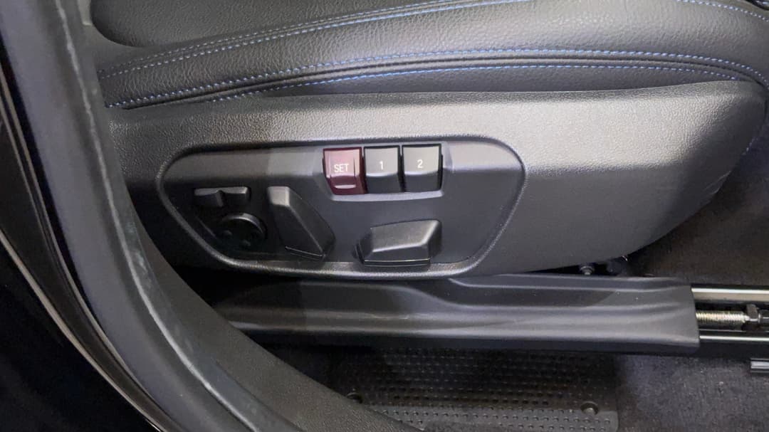 2022 BMW X1 sDrive 20i M Sport, Automatic, 38718 km, Drivers Side Adjustment Panel