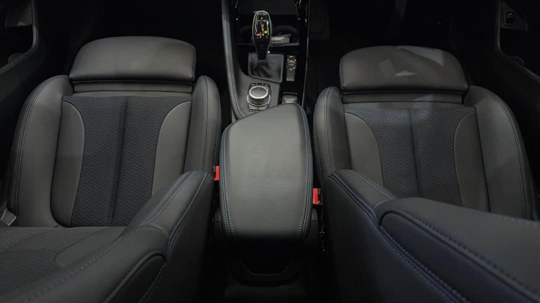 2022 BMW X1 sDrive 20i M Sport, Automatic, 38718 km, Center Console