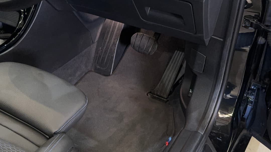 2022 BMW X1 sDrive 20i M Sport, Automatic, 38718 km, Pedals and Footmat