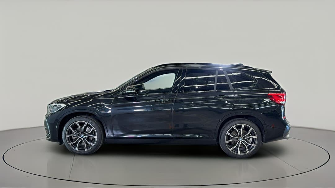 2022 BMW X1 sDrive 20i M Sport, Automatic, 38718 km, Left Side View