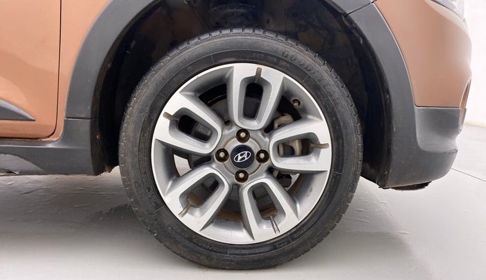 2016 Hyundai i20 Active 1.2 S, Petrol, Manual, 39,808 km, Right Front Wheel