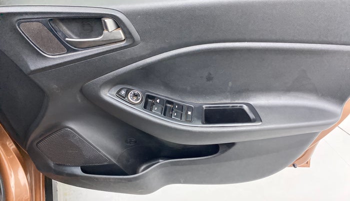2016 Hyundai i20 Active 1.2 S, Petrol, Manual, 39,808 km, Driver Side Door Panels Control