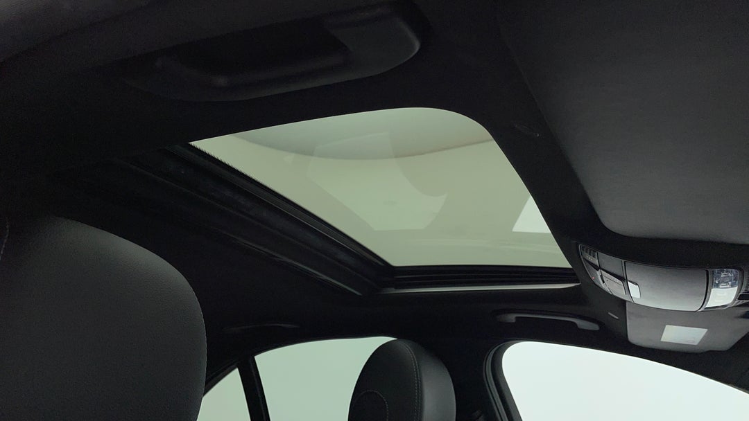 Interior Sunroof/Moonroof