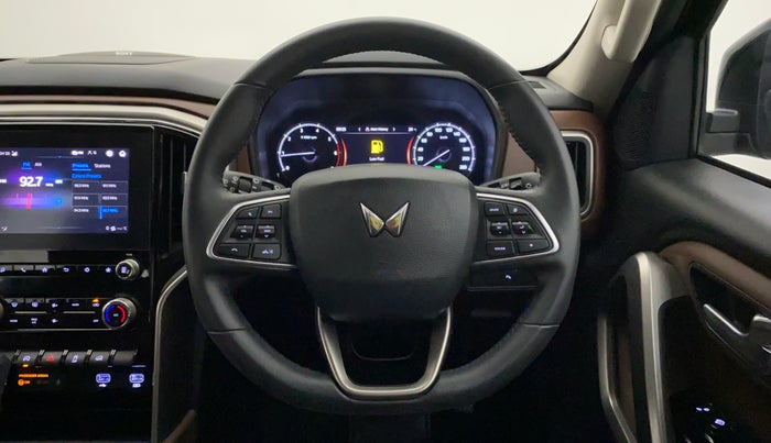 2022 Mahindra SCORPIO-N Z8 L PETROL AT 7 STR, Petrol, Automatic, 6,351 km, Steering Wheel Close Up