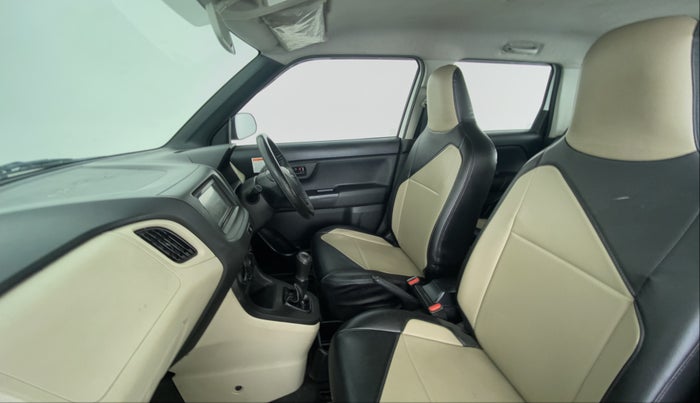 2019 Maruti New Wagon-R LXI CNG 1.0 L, CNG, Manual, 28,988 km, Right Side Front Door Cabin