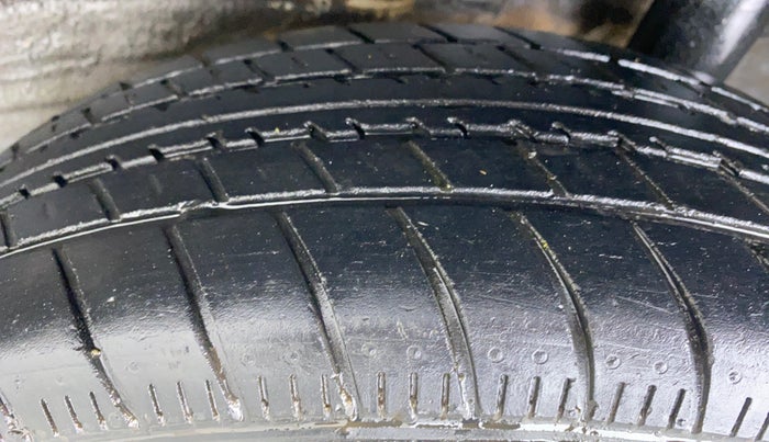 2019 Maruti New Wagon-R LXI CNG 1.0 L, CNG, Manual, 28,988 km, Left Rear Tyre Tread