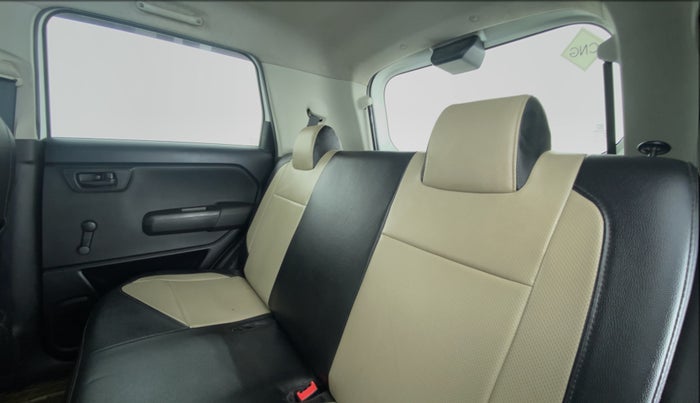 2019 Maruti New Wagon-R LXI CNG 1.0 L, CNG, Manual, 28,988 km, Right Side Rear Door Cabin