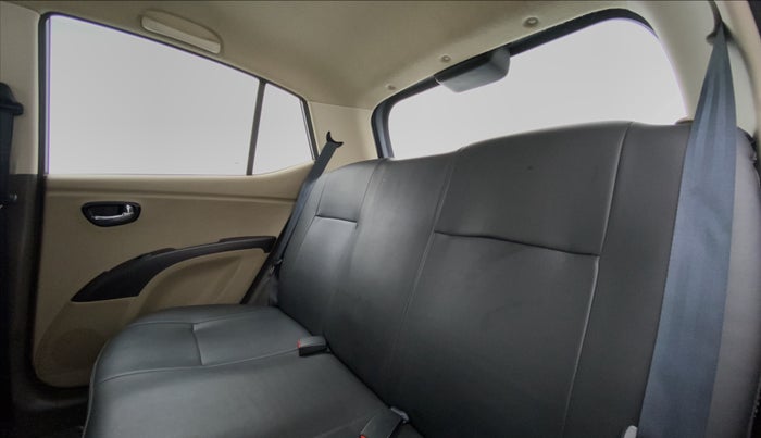 2014 Hyundai i10 SPORTZ 1.1 IRDE2, Petrol, Manual, 25,071 km, Right Side Rear Door Cabin