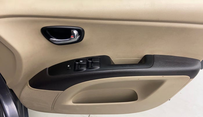 2014 Hyundai i10 SPORTZ 1.1 IRDE2, Petrol, Manual, 25,071 km, Driver Side Door Panels Control