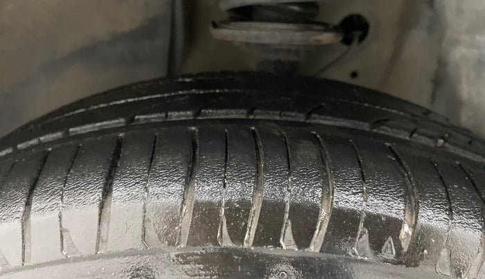 2017 Maruti IGNIS ZETA 1.2 AMT, Petrol, Automatic, 53,795 km, Left Front Tyre Tread