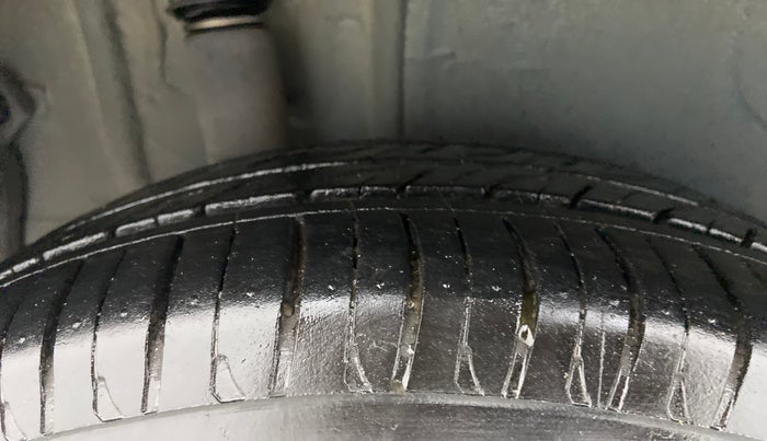 2017 Maruti IGNIS ZETA 1.2 AMT, Petrol, Automatic, 53,795 km, Right Rear Tyre Tread