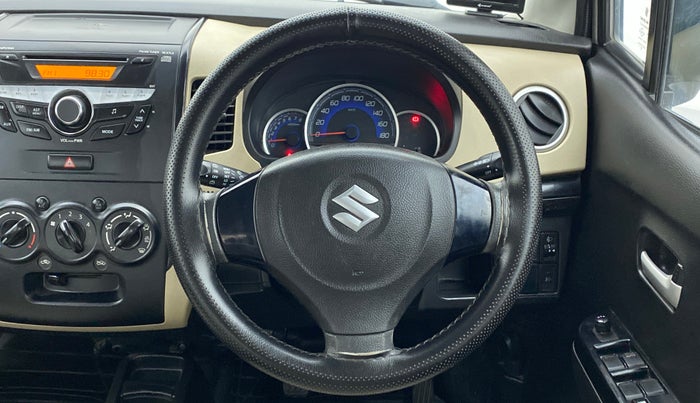 2018 Maruti Wagon R 1.0 VXI, Petrol, Manual, 27,587 km, Steering Wheel Close Up