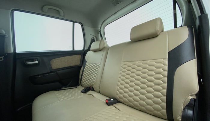 2018 Maruti Wagon R 1.0 VXI, Petrol, Manual, 27,587 km, Right Side Rear Door Cabin