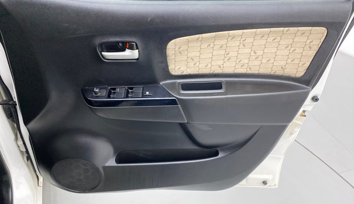 2018 Maruti Wagon R 1.0 VXI, Petrol, Manual, 27,587 km, Driver Side Door Panels Control