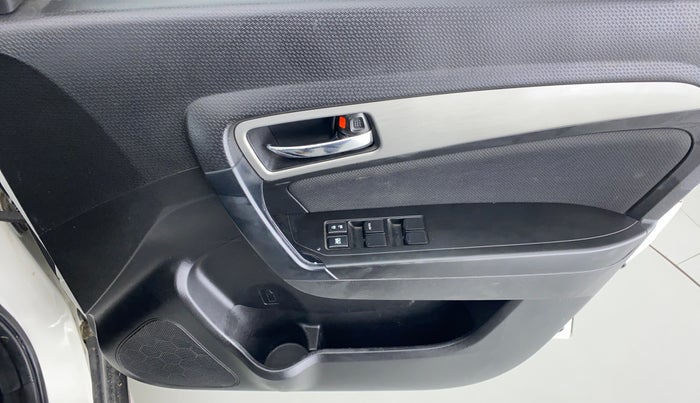2018 Maruti Vitara Brezza ZDI + AMT, Diesel, Automatic, 32,319 km, Driver Side Door Panels Control